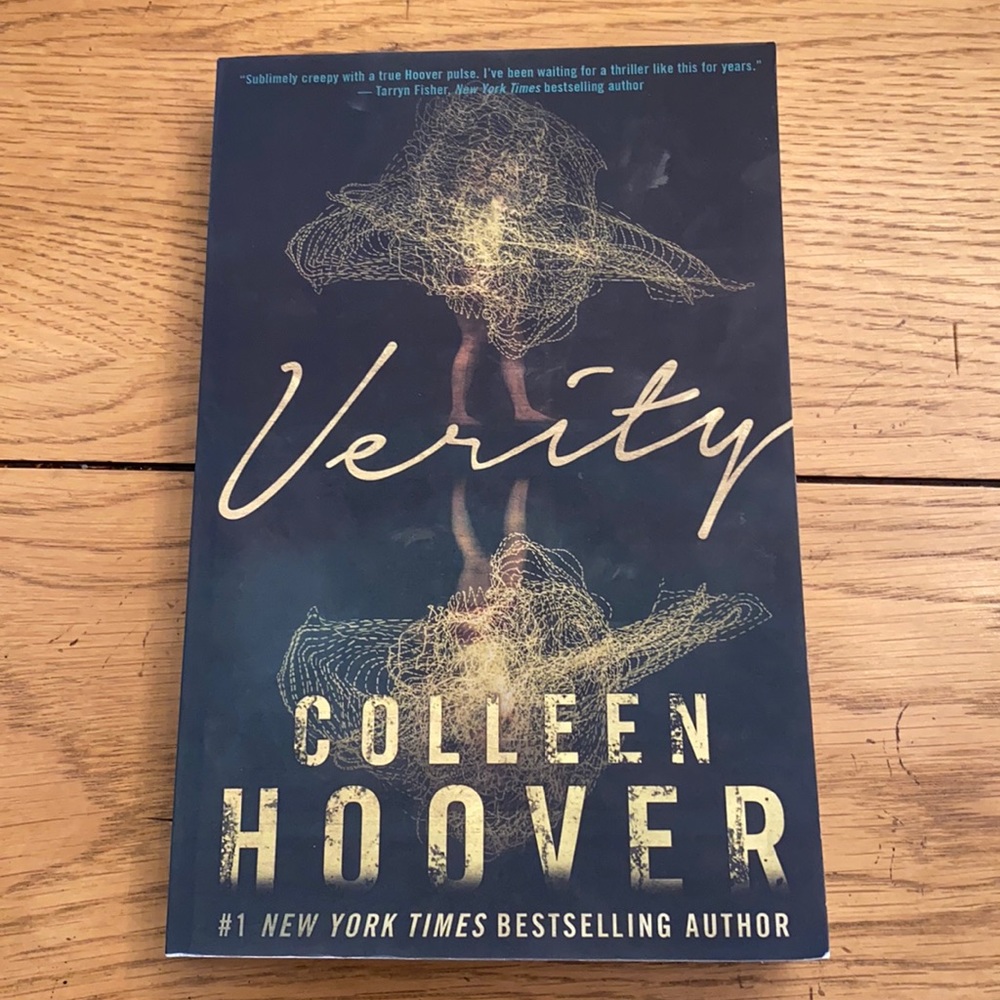 Verity by Colleen Hoover (great condition)